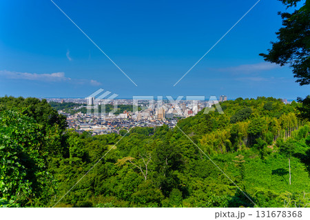 金沢市・卯辰山公園から望む市内中心街 131678368