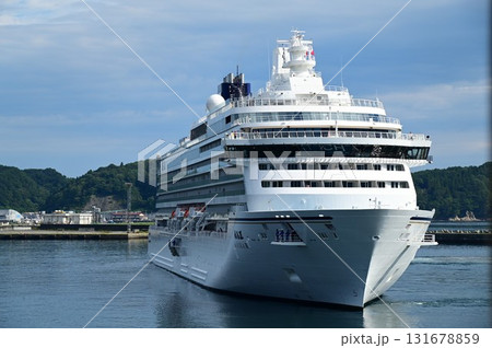宮古港の朝 豪華客船飛鳥Ⅲ入港 宮古港の朝 豪華客船飛鳥Ⅲ入港 131678859