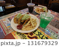 タコス　食べ物 131679329