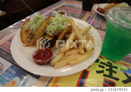 タコス　食べ物 131679331