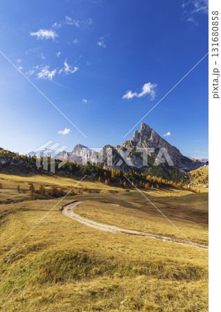 Autumn landscape in Strada Regionale delle Dolomiti, Cortina d'Ampezzo 131680858