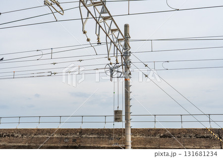 山陽本線の滑車式テンションバランサー 131681234