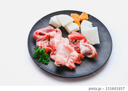 牛すじ肉と野菜 牛すじ肉と野菜 131681857