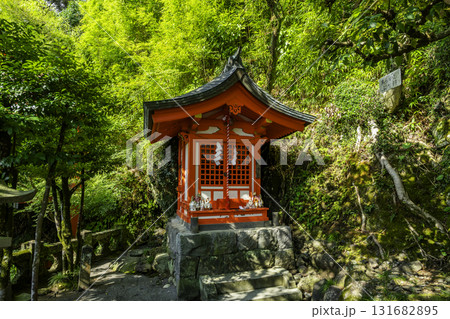 佐賀鹿島　祐徳稲荷神社　岩崎社　佐賀県鹿島市 131682895