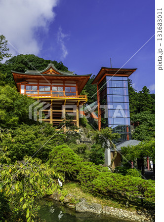 佐賀鹿島 祐徳稲荷神社 休憩所とエレベーター 佐賀県鹿島市 佐賀鹿島 祐徳稲荷神社 休憩所とエレベーター 佐賀県鹿島市 131683011
