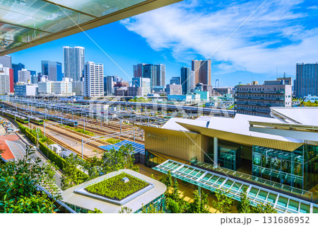 日本の東京都市景観新風景&珍景。高輪ゲートウェイ駅や山手線(内外)、新幹線、芝浦のタワマンなどを望む 日本の東京都市景観新風景&珍景。高輪ゲートウェイ駅や山手線(内外)、新幹線、芝浦のタワマンなどを望む 131686952