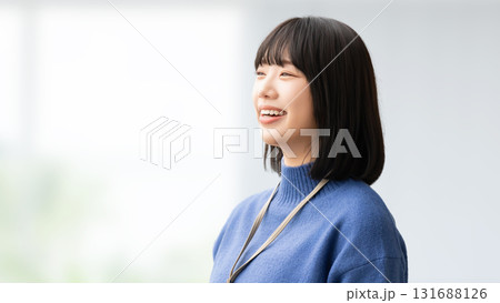 笑顔の女性・ビジネスウーマン 131688126