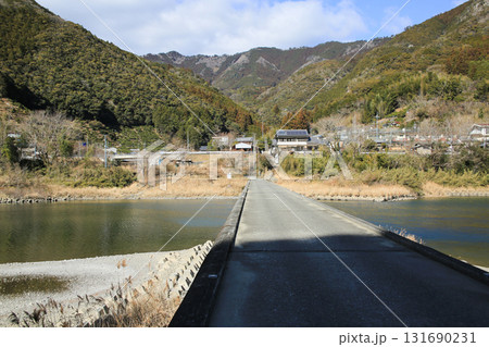 高知県越知町 片岡沈下橋 高知県越知町 片岡沈下橋 131690231