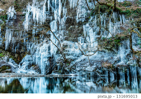 埼玉・秩父　三十槌の氷柱 131695013