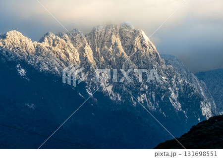 神が宿る　障子岳　世界自然遺産屋久島(冬 131698551