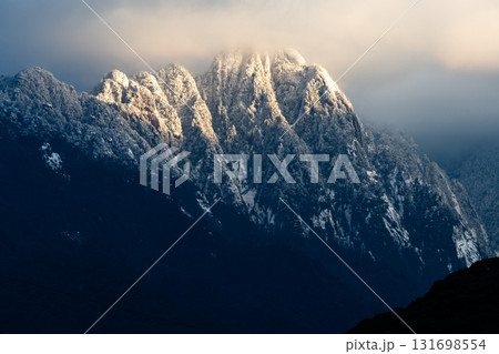 神が宿る　障子岳　世界自然遺産屋久島(冬 131698554