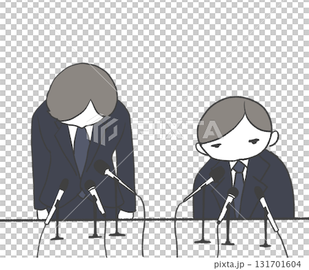 記者会見で謝罪する人と呆然とする人 131701604
