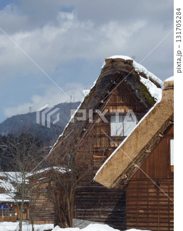 冬の白川郷。 131705284