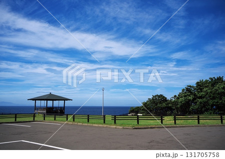 夏の津軽半島 鋳釜崎キャンプ場と東屋 夏の津軽半島 鋳釜崎キャンプ場と東屋 131705758