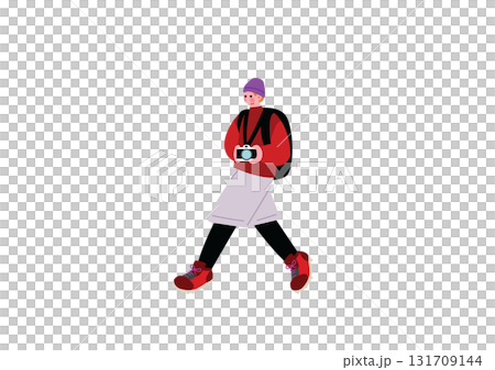 一名男子帶著相機享受登山 131709144