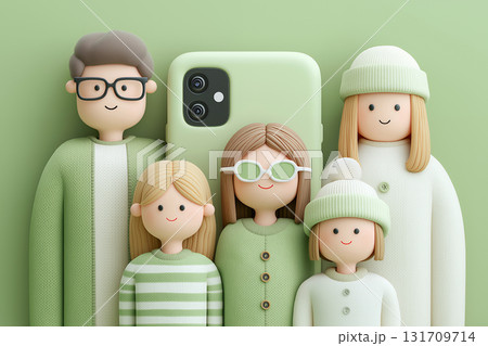 ミントグリーンのスマホと笑顔の家族フィギュアたち 131709714