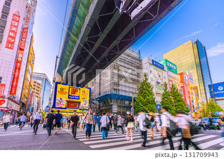 日本の東京都市景観10月2日…若者や外国人観光客らで賑わう秋葉原。GIGO秋葉原1号館8/31閉店… 日本の東京都市景観10月2日…若者や外国人観光客らで賑わう秋葉原。GIGO秋葉原1号館8/31閉店… 131709943
