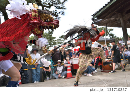 富山県 新湊の獅子舞 獅子舞演舞会(放生津八幡宮) 富山県 新湊の獅子舞 獅子舞演舞会(放生津八幡宮) 131710287