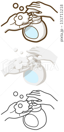 泡のハンドソープで手を洗う 泡のハンドソープで手を洗う 131711218