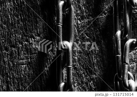 Key ring with chains Key ring with chains 131715014