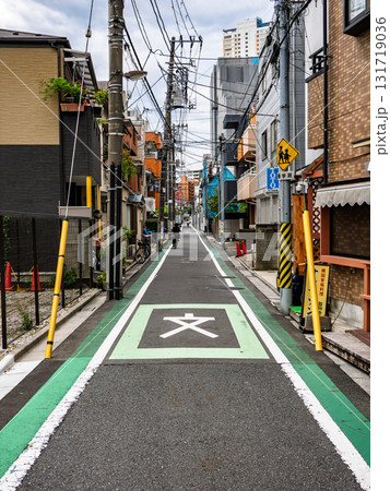 通学路・スクールゾーンを表す路面標示【文】 131719036