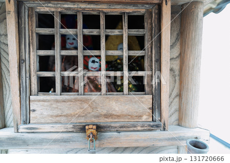 庶民に親しまれ地域を見守ってくれるかわいいお地蔵様 131720666