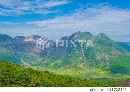 大船山登山道から望む三俣山 131722545