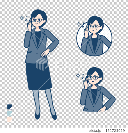 一位中年女商人推高眼鏡的插圖 131723029