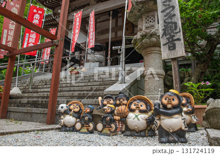 山王寺(篠栗町)の狸の置物 山王寺(篠栗町)の狸の置物 131724119