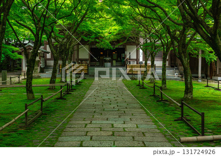 呑山観音寺の参道 131724926