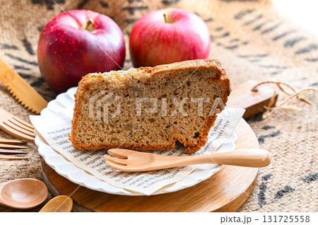 紅茶とりんごのシフォンケーキ 131725558