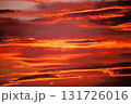 燃えるような秋の夕焼け 131726016