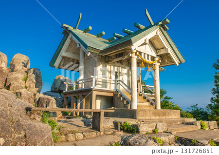 宝満山の山頂にある竈門神社の上宮社殿 宝満山の山頂にある竈門神社の上宮社殿 131726851