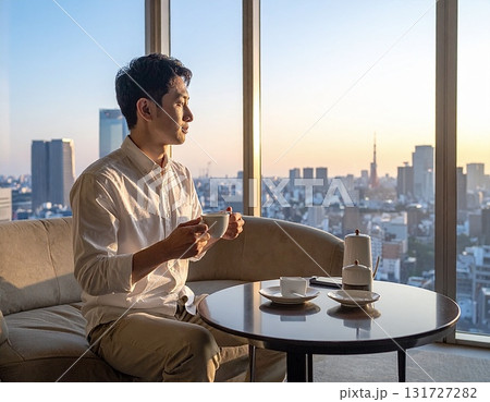 コーヒー片手の眺め 131727282