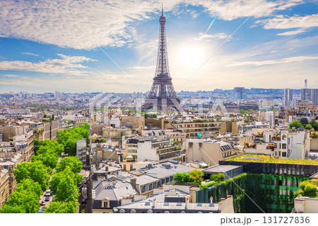 Skyline view of Paris centre and Eiffel Tower, the symbol of France 131727836