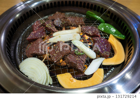 'Yakiniku' is grilled meat that you get to cook by yourself 'Yakiniku' is grilled meat that you get to cook by yourself 131729214
