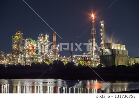 四日市の工場夜景《焼津突堤より望む塩浜地区 昭和四日市石油》 四日市の工場夜景《焼津突堤より望む塩浜地区 昭和四日市石油》 131730755