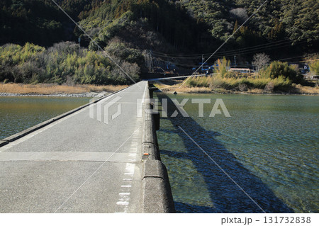 高知県いの町　名越屋沈下橋 131732838