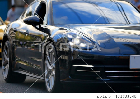 黒いスポーツカー　イメージ 131733349