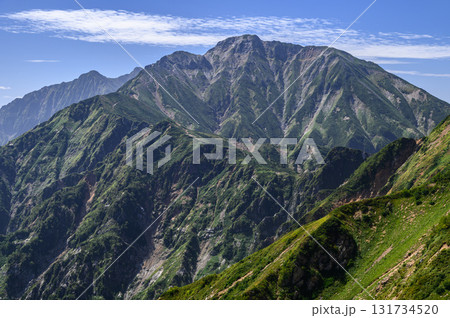唐松岳・八方尾根から見る五竜岳の山容 唐松岳・八方尾根から見る五竜岳の山容 131734520