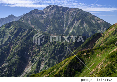 唐松岳・八方尾根から見る五竜岳の山容 唐松岳・八方尾根から見る五竜岳の山容 131734521