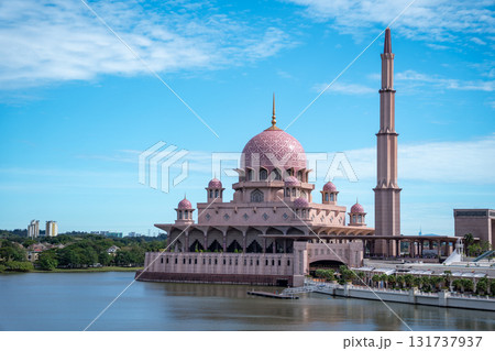 運河から見たモスク 運河から見たモスク 131737937