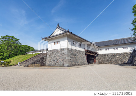 山形県山形市　山形城跡二ノ丸東大手門櫓と東大手門続櫓 131739002