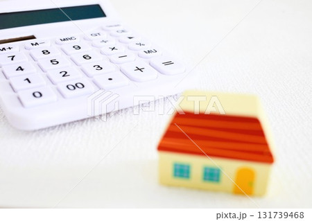 マイホーム　住宅ローン　繰り上げ返済　3:2 131739468