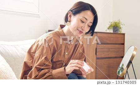 身だしなみの合間 131740305