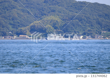 来島海峡を航行する巡視船せとぎり 来島海峡を航行する巡視船せとぎり 131744062