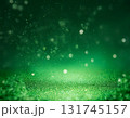 光粒がふわりと舞う自然で穏やかなグラデーション背景 131745157