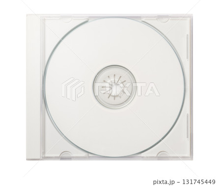 プラスチックのケースに入ったCDもしくはDVD 131745449