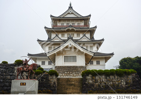 千葉市立郷土博物館　千葉常胤像（亥鼻公園） 131746149