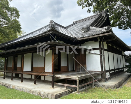 京都御苑の閑院宮邸跡 131746423